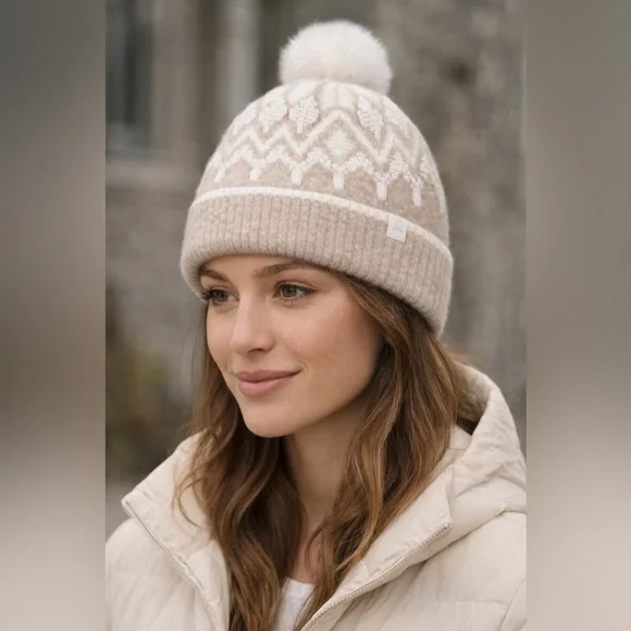 LULULEMON FAIR ISLE BEANIE - Picture 1 of 3